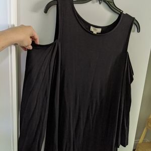 Cupio XL cold shoulder top
